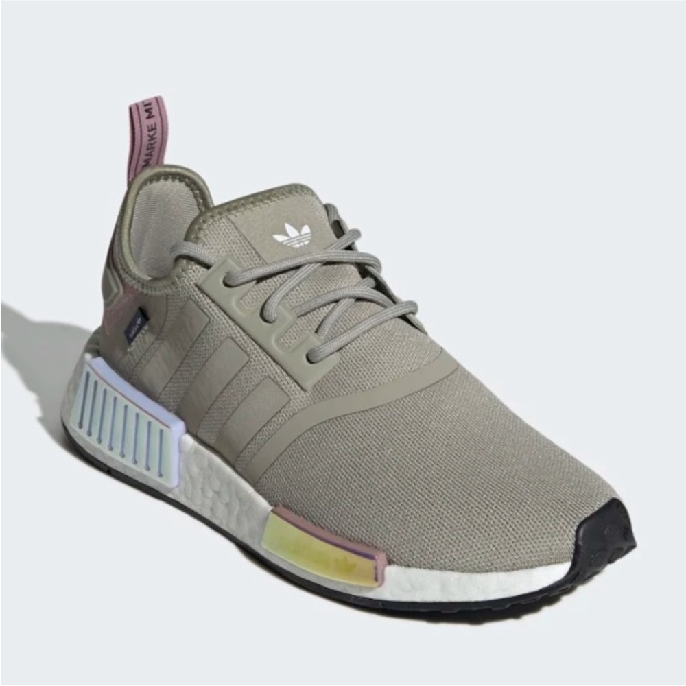 Adidas NMD R1 *NWOT!*